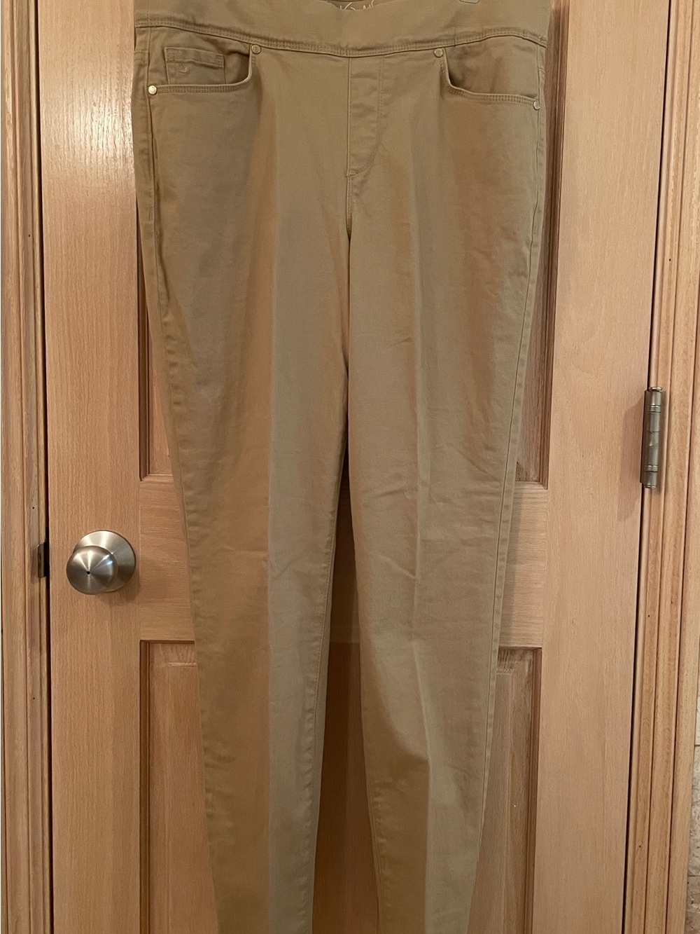 Gloria Vanderbilt Women's Skinny Jeans in Tan